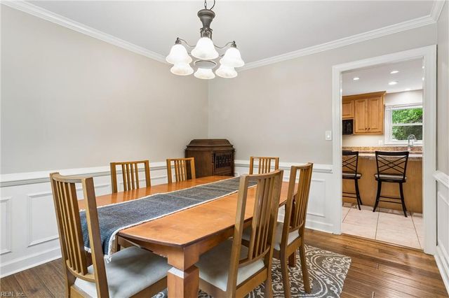 124 Camelot CRES, Yorktown, VA 23693