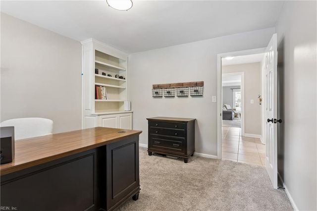 124 Camelot CRES, Yorktown, VA 23693