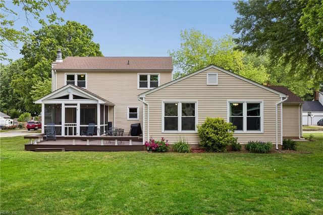 124 Camelot CRES, Yorktown, VA 23693
