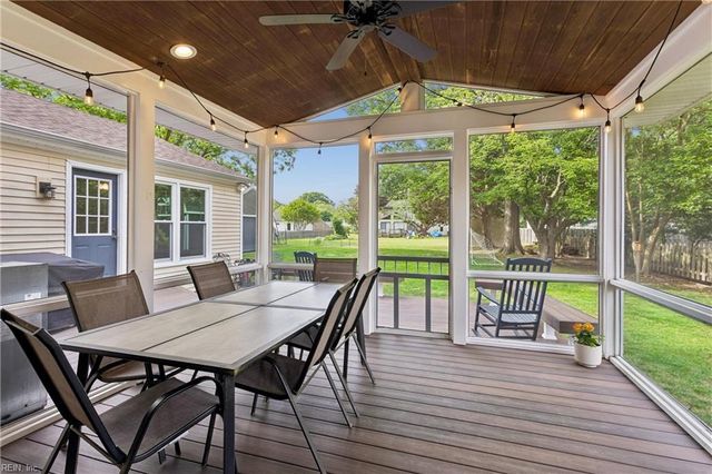 124 Camelot CRES, Yorktown, VA 23693