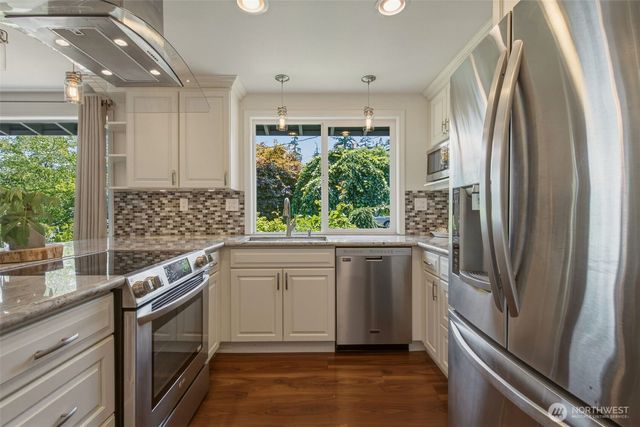 105 161st Street SE, Bothell, WA 98012