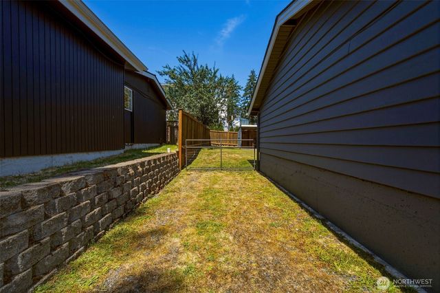 105 161st Street SE, Bothell, WA 98012