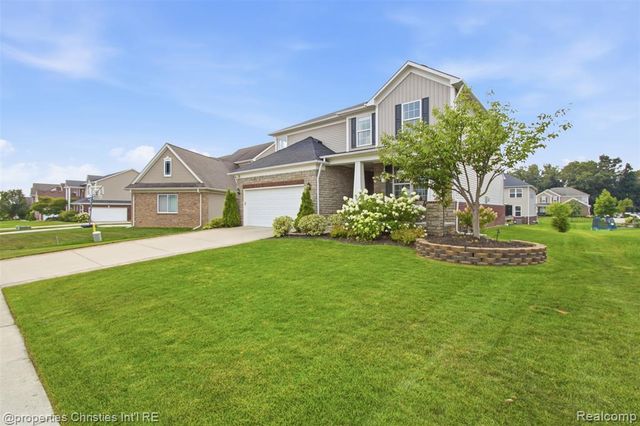 57909 Cider Mill Drive, New Hudson, MI 48165