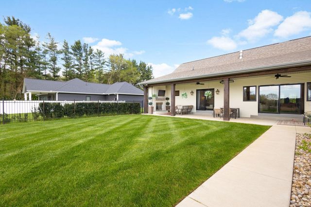 10700 Adams Road, Granger, IN 46530