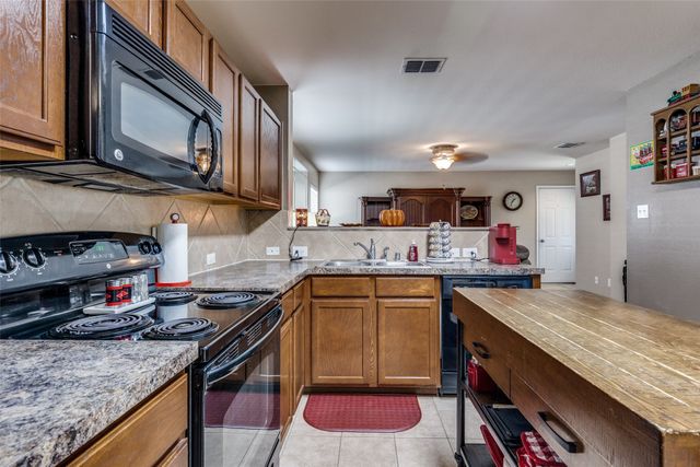 9009 Quarry Ridge Trail, Fort Worth, TX 76244