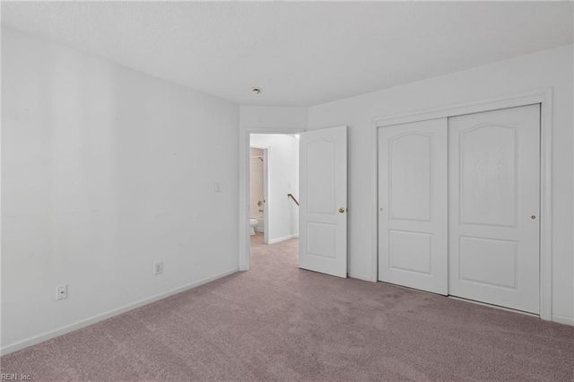 504 Sawgrass LN, Portsmouth, VA 23703