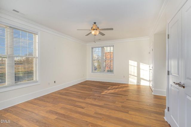 501 Finsbury 207, Durham, NC 27703