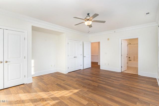 501 Finsbury 207, Durham, NC 27703