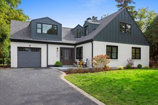 4072 Bunker Lane, Wilmette, IL 60091