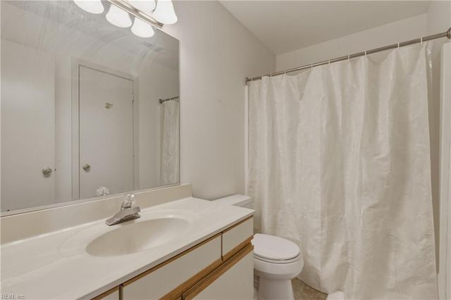 226 Island Cove CT C, Hampton, VA 23669