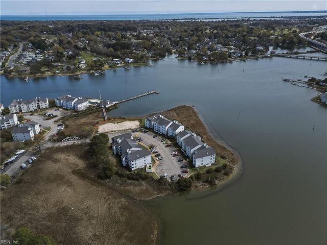 226 Island Cove CT C, Hampton, VA 23669