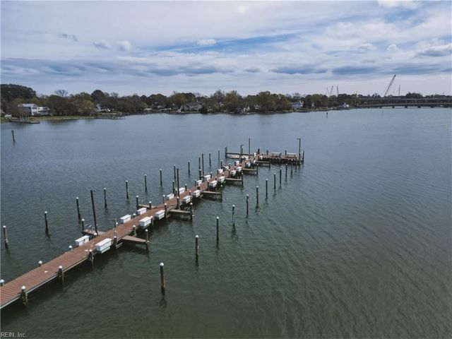 226 Island Cove CT C, Hampton, VA 23669