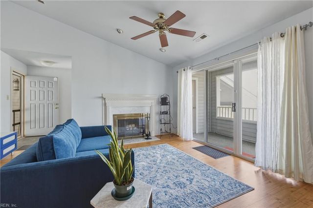 226 Island Cove CT C, Hampton, VA 23669