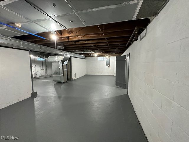 4340 Helena Avenue, Youngstown, OH 44512