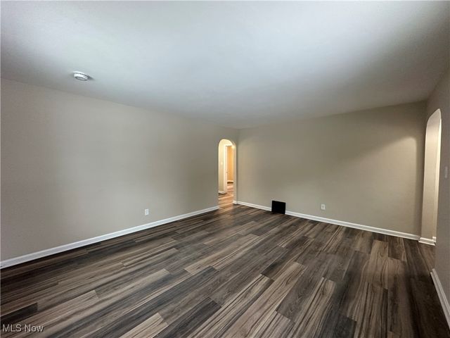 4340 Helena Avenue, Youngstown, OH 44512