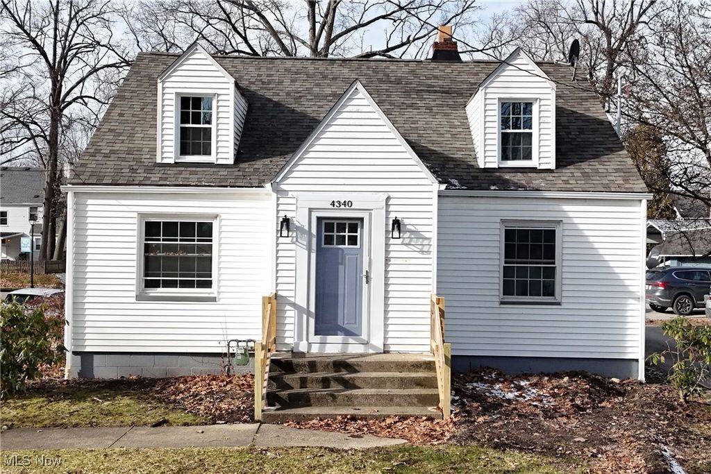 4340 Helena Avenue, Youngstown, OH 44512