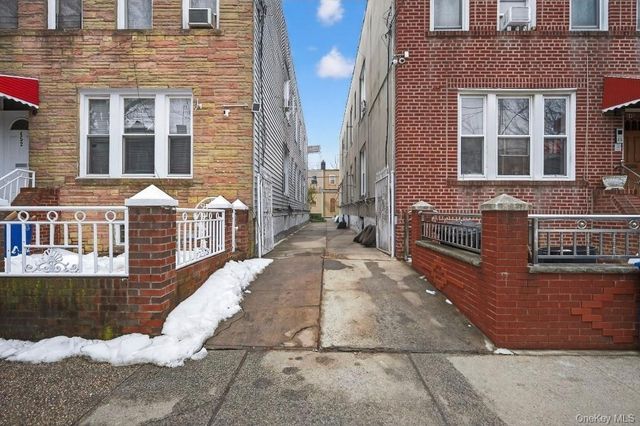 452 E 46th Street 4, Brooklyn, NY 11203