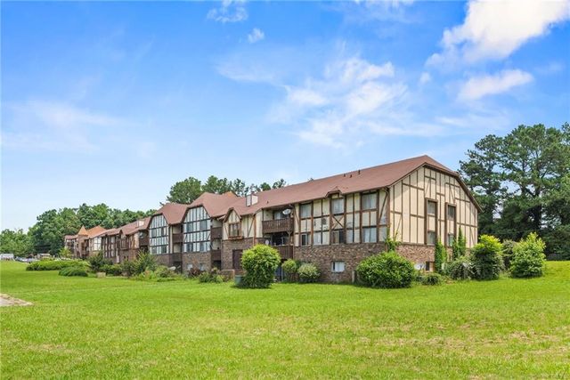 115 Camelot Drive, Atlanta, GA 30349