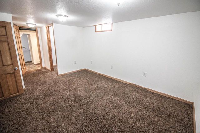 1489 Birch DRIVE, Waukesha, WI 53188