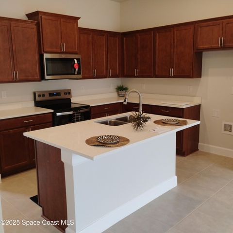 1128 Soleway Avenue NW, Palm Bay, FL 32907