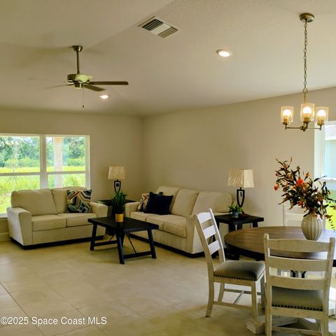 1128 Soleway Avenue NW, Palm Bay, FL 32907