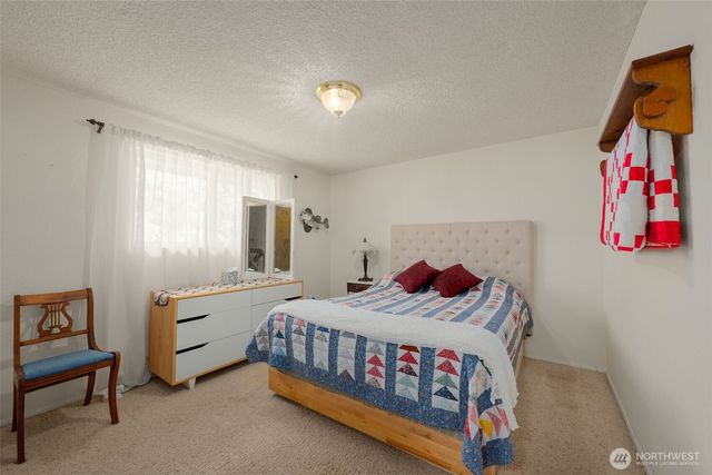 41604 218th Ave SE, Enumclaw, WA 98022