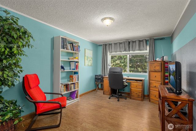 41604 218th Ave SE, Enumclaw, WA 98022