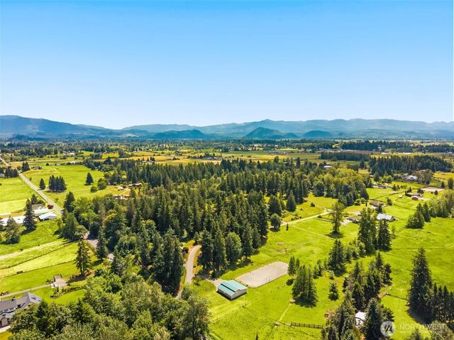 41604 218th Ave SE, Enumclaw, WA 98022