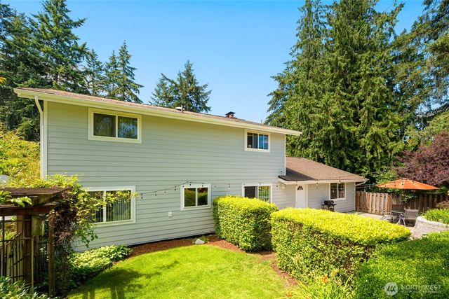 41604 218th Ave SE, Enumclaw, WA 98022