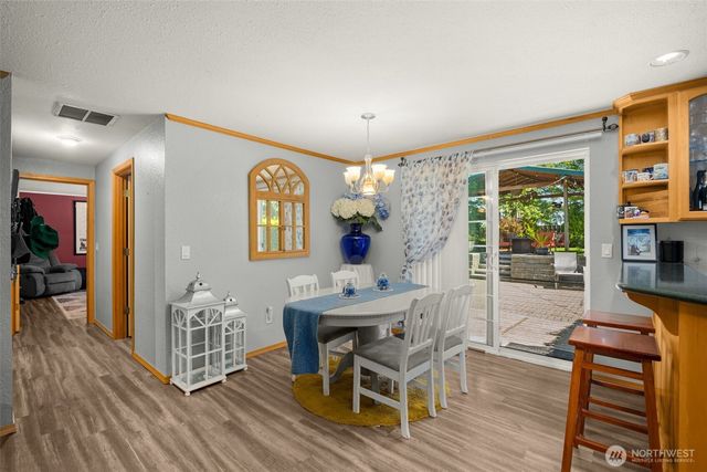 41604 218th Ave SE, Enumclaw, WA 98022