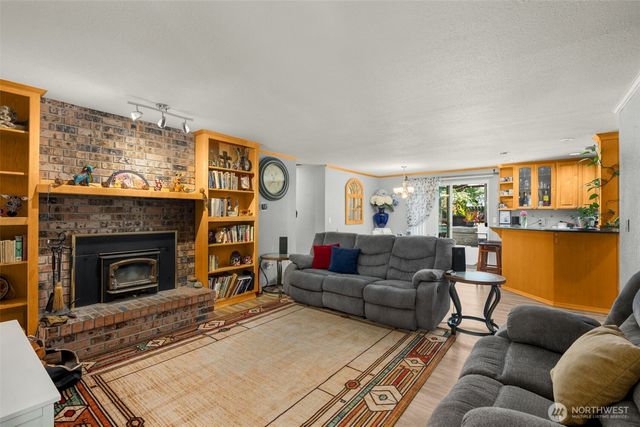 41604 218th Ave SE, Enumclaw, WA 98022