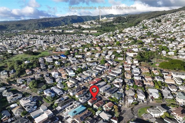 911 Luka Street, Honolulu, HI 96817