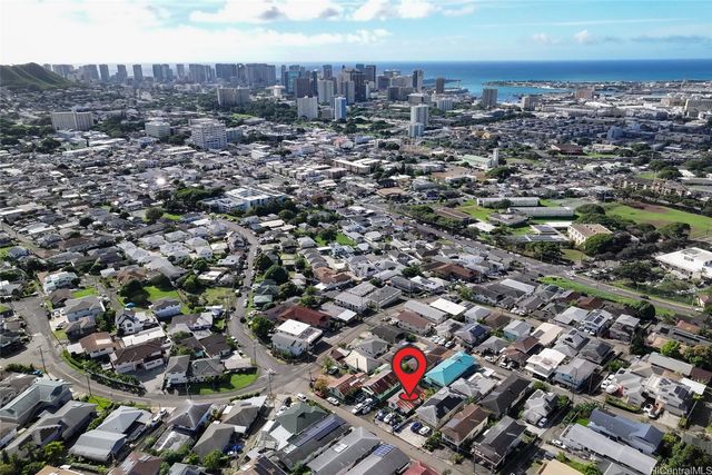 911 Luka Street, Honolulu, HI 96817