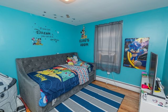 109 Fordson Ave, Cranston, RI 02910