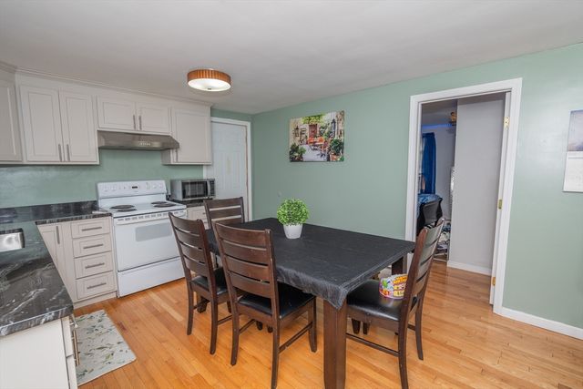 109 Fordson Ave, Cranston, RI 02910