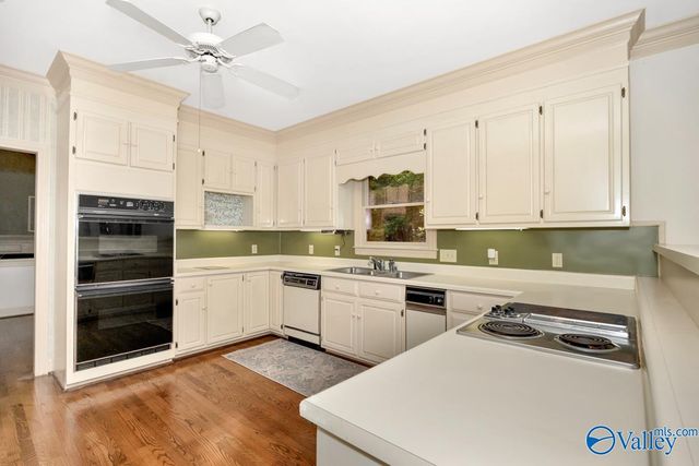 1273 Becket Drive SE, Huntsville, AL 35801
