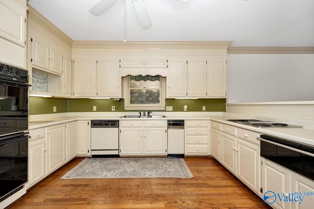 1273 Becket Drive SE, Huntsville, AL 35801