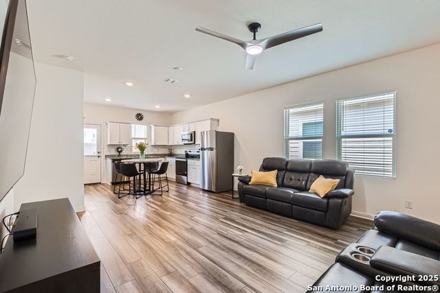 14370 Palm Ridge, San Antonio, TX 78253