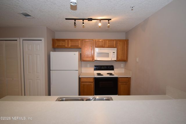 7920 MERRILL Road 1811, Jacksonville, FL 32277