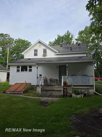 218 Lincoln Street, Chesaning, MI 48616