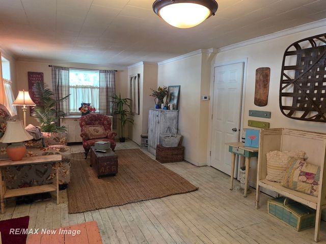 218 Lincoln Street, Chesaning, MI 48616