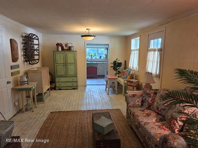 218 Lincoln Street, Chesaning, MI 48616