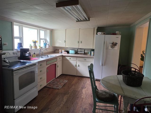 218 Lincoln Street, Chesaning, MI 48616