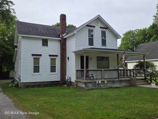 218 Lincoln Street, Chesaning, MI 48616