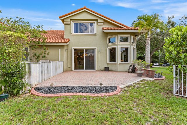12585 NW 56th Drive, Coral Springs, FL 33076