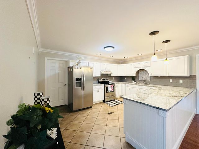 174 Collins Gibson Road, Manchester, KY 40962