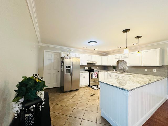 174 Collins Gibson Road, Manchester, KY 40962
