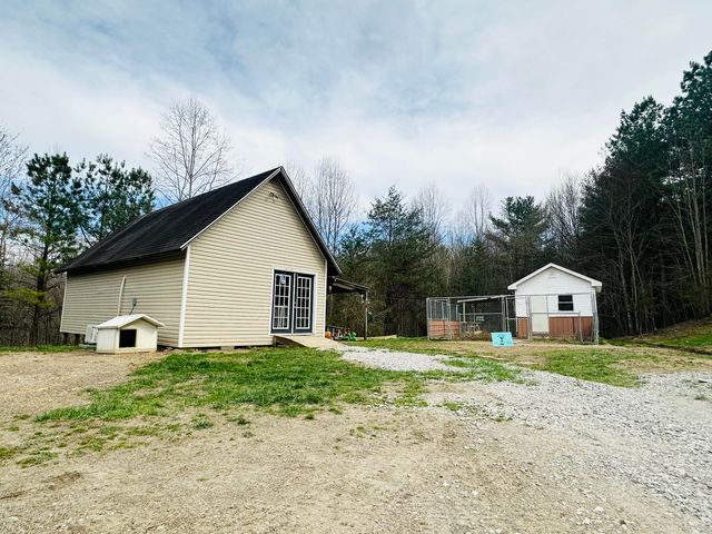 174 Collins Gibson Road, Manchester, KY 40962
