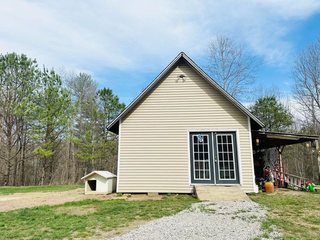 174 Collins Gibson Road, Manchester, KY 40962