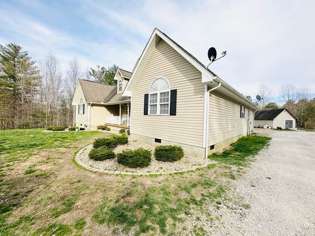 174 Collins Gibson Road, Manchester, KY 40962